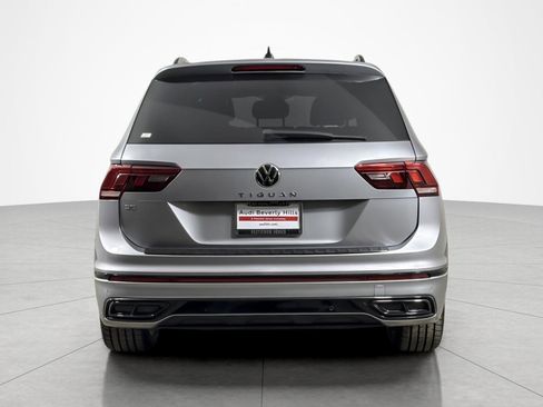Used 2023 Volkswagen Tiguan SE R-Line FWD image 4