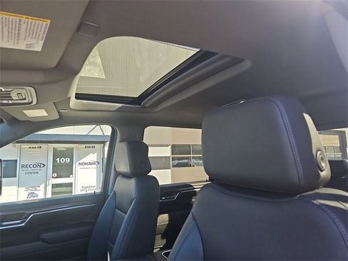 Used 2024 Chevrolet Silverado 2500 LTZ w/ LTZ Plus Package image 19