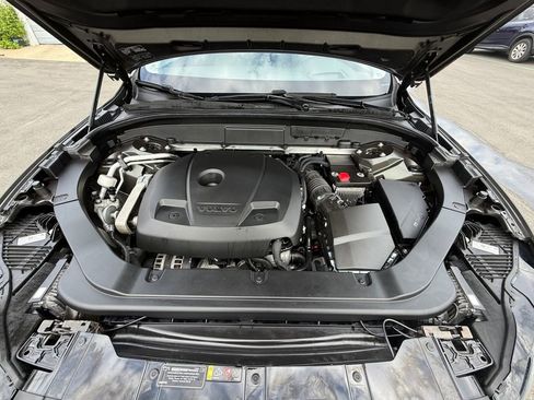 Used 2018 Volvo XC60 T6 Inscription w/ Convenience Package AWD/4WD image 29