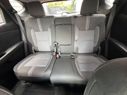 Used 2025 Chevrolet Blazer LT FWD image 33