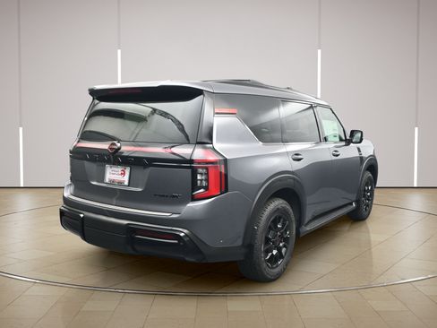 Certified 2025 Nissan Armada PRO-4X AWD/4WD image 7