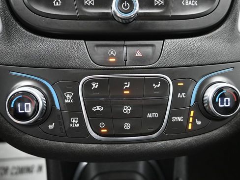Used 2023 Chevrolet Malibu LT FWD image 21