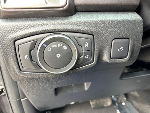 Certified 2019 Ford Ranger Lariat w/ Equipment Group 501A Mid image 16