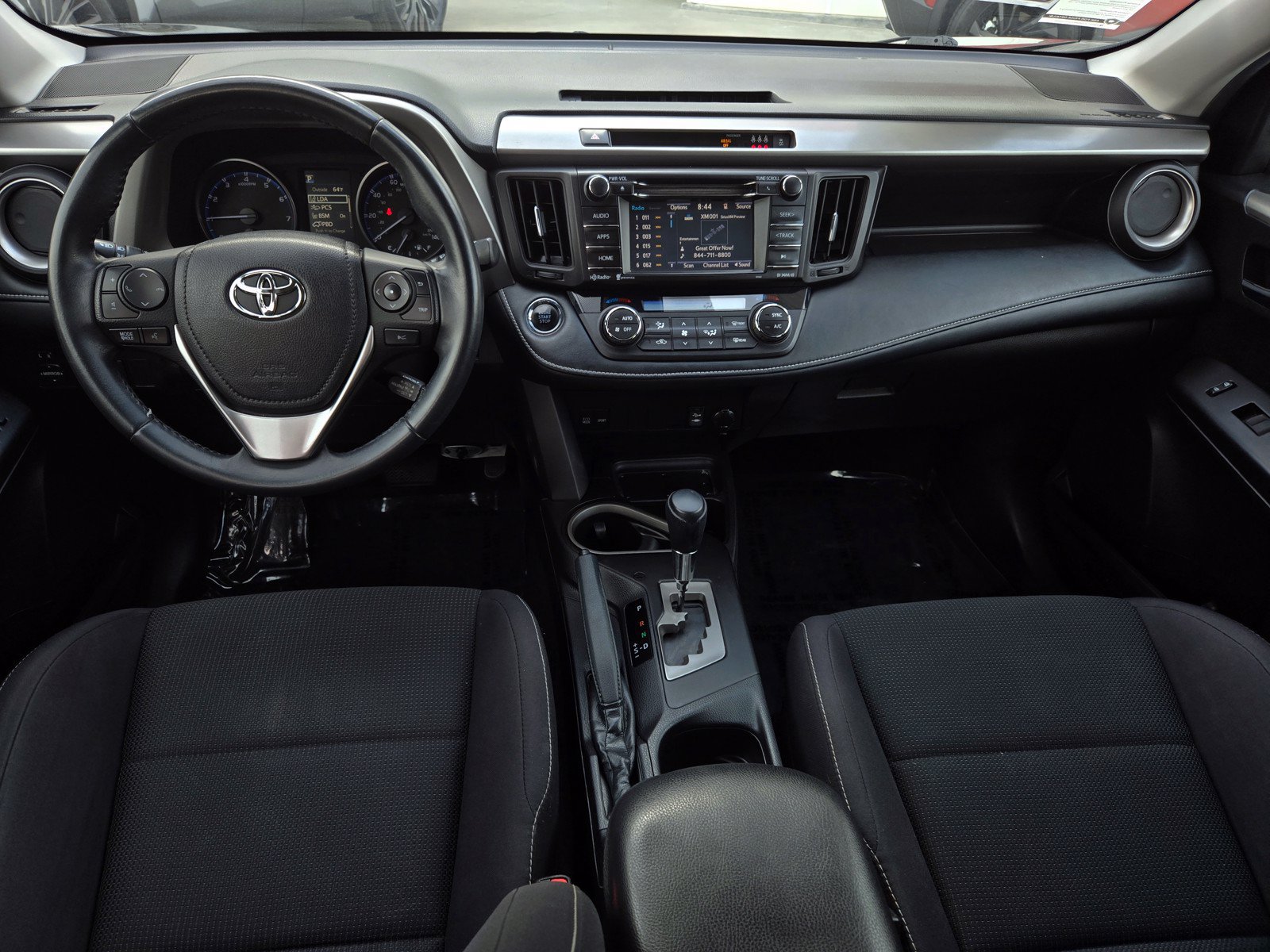 Used 2018 Toyota RAV4 XLE AWD/4WD image 13