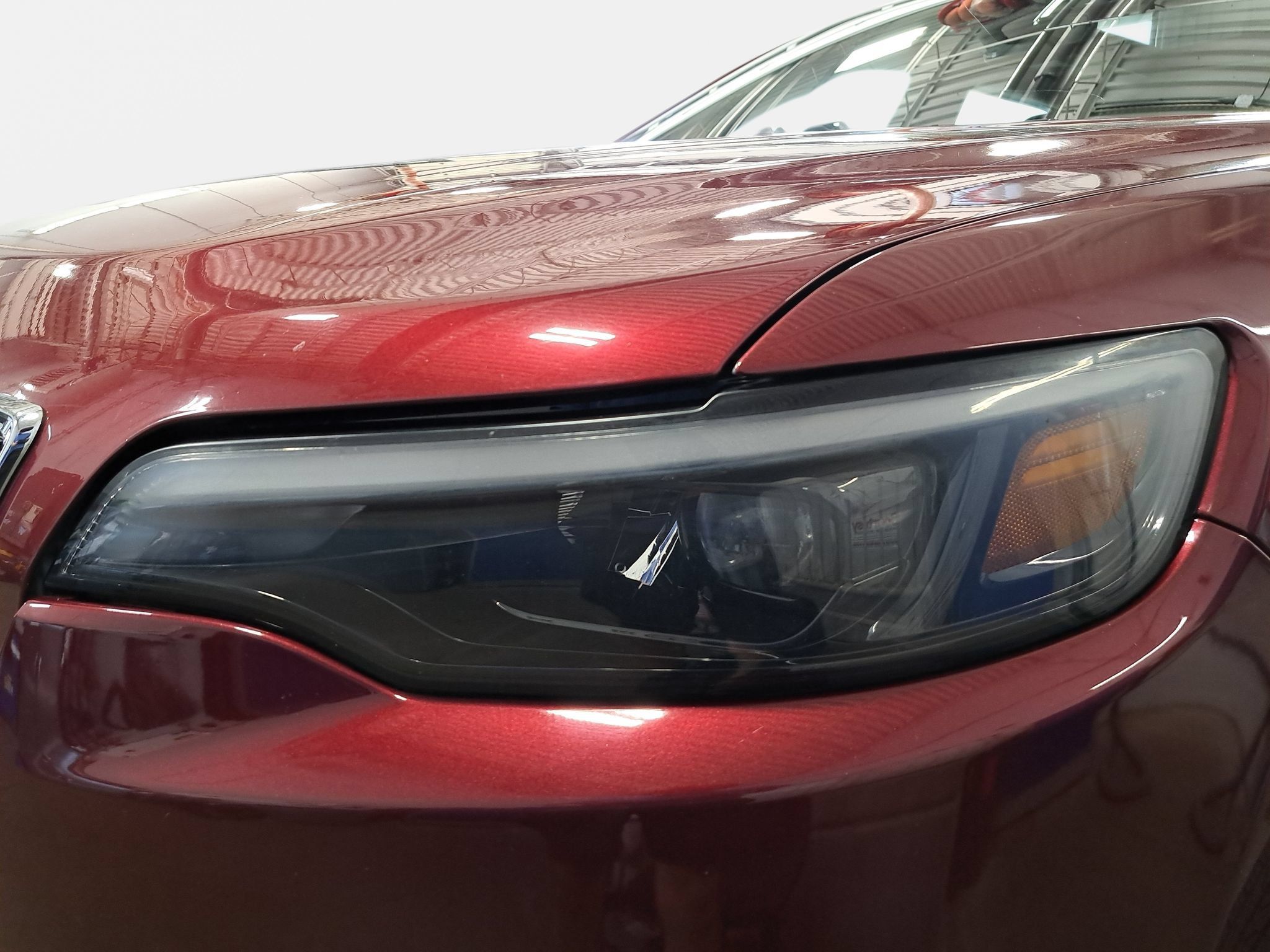 Used 2019 Jeep Cherokee Limited AWD/4WD image 32