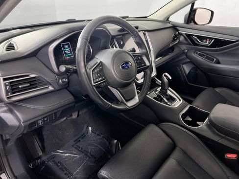 Used 2023 Subaru Outback Limited image 9