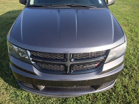 Used 2020 Dodge Journey SE w/ Blacktop Package FWD image 19