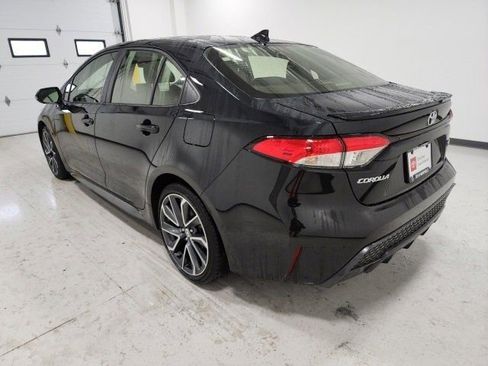 Used 2021 Toyota Corolla SE w/ SE Premium Package FWD image 11