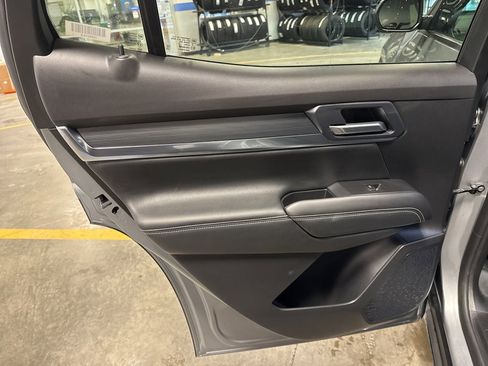 Used 2025 GMC Terrain Elevation image 25