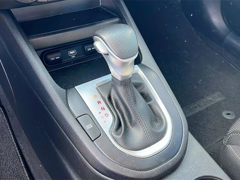 Used 2023 Kia Forte LXS w/ LXS Technology Package image 12