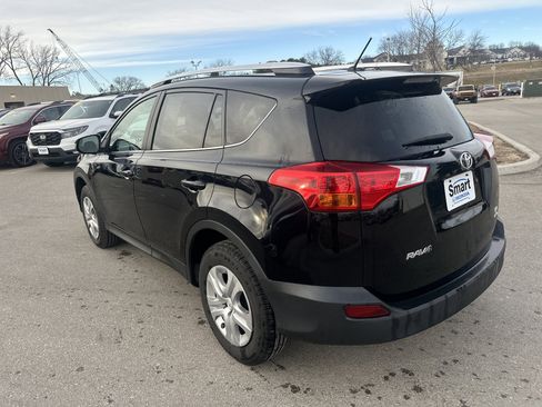 Used 2013 Toyota RAV4 LE image 8