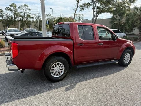 Used 2017 Nissan Frontier SV image 12