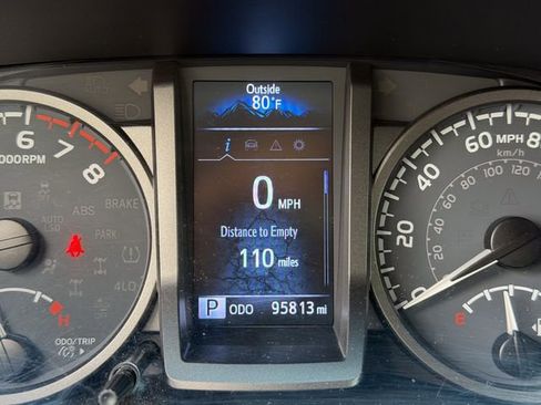 Used 2021 Toyota Tacoma TRD Sport w/ Technology Package RWD image 12