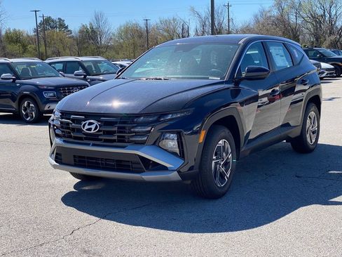 New 2026 Hyundai Tucson Blue SE w/ Tow & Go Package AWD/4WD image 9