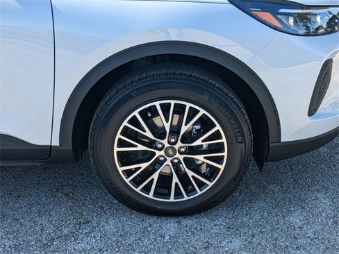 New 2025 Ford Escape SE w/ PHEV Premium Package image 20