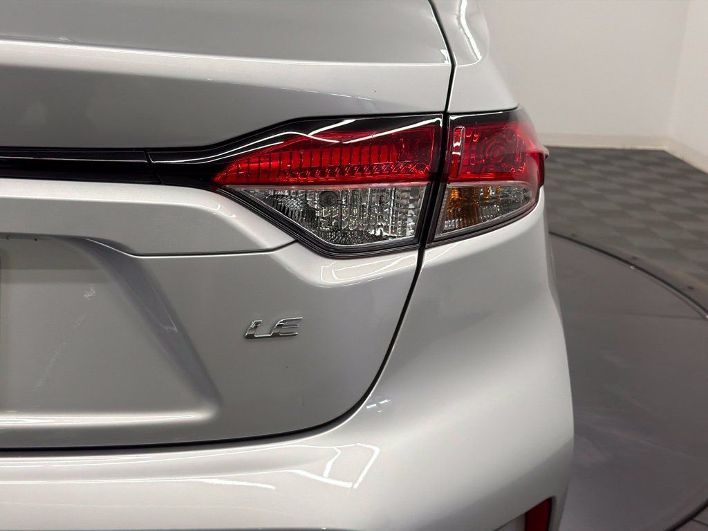 Certified 2026 Toyota Corolla LE FWD image 14