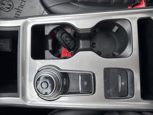 Used 2024 Ford Edge SEL w/ Convenience Package image 38