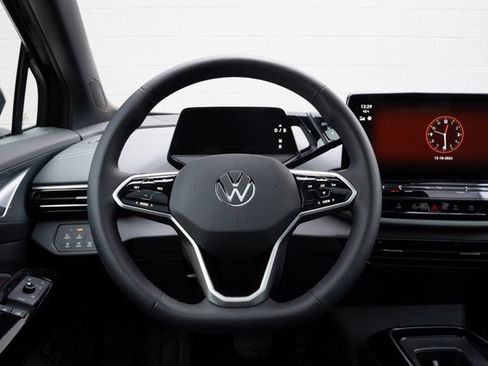 Used 2023 Volkswagen ID.4 Pro S image 22