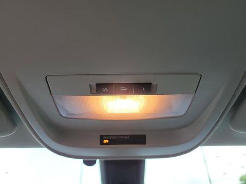 Used 2019 Chevrolet Colorado W/T RWD image 19
