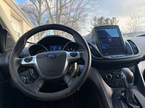 Used 2014 Ford Escape SE image 9