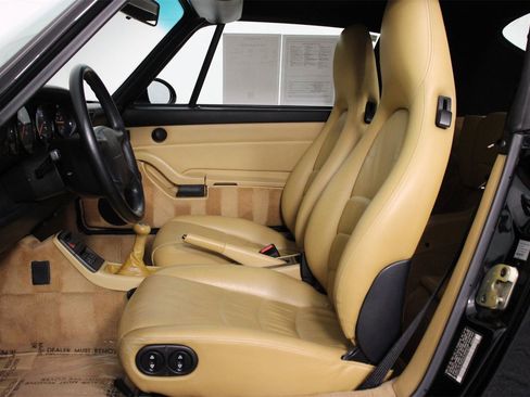 Used 1995 Porsche 911 Carrera image 5