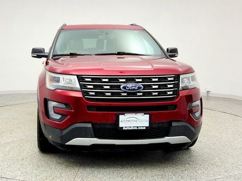 Used 2017 Ford Explorer XLT w/ Equipment Group 202A image 2