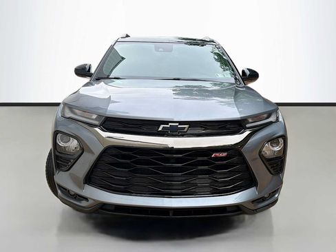 Used 2021 Chevrolet TrailBlazer RS w/ Technology Package AWD/4WD image 2