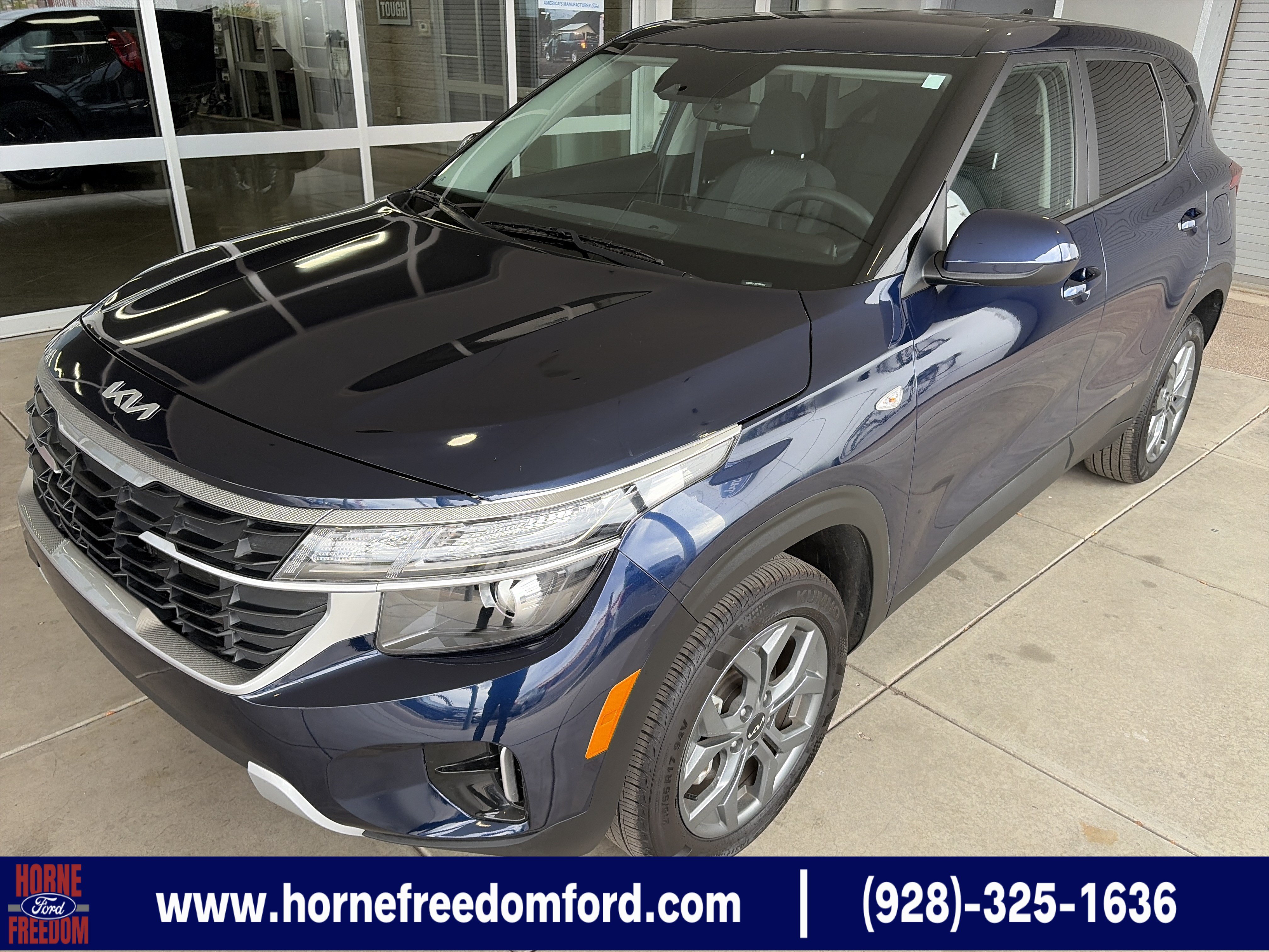 Used 2026 Kia Seltos LX AWD/4WD image 1