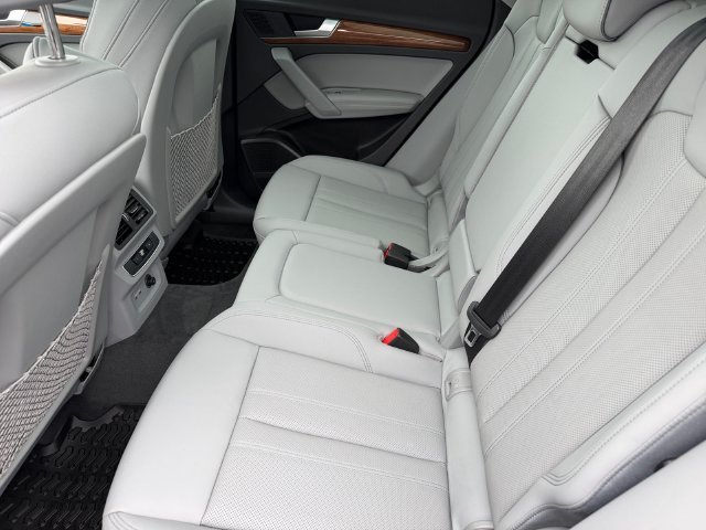 Used 2023 Audi Q5 2.0T Premium Plus AWD/4WD image 10