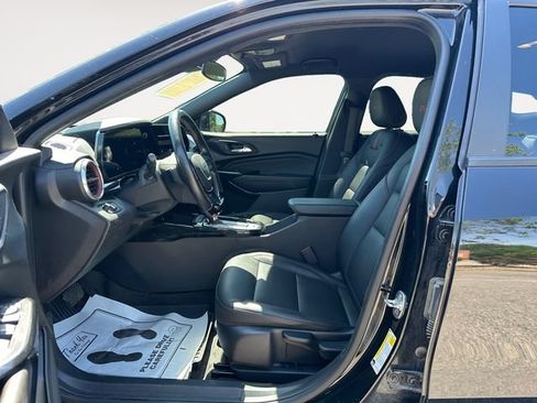 Used 2024 Chevrolet Trax RS w/ Driver Confidence Package FWD image 9