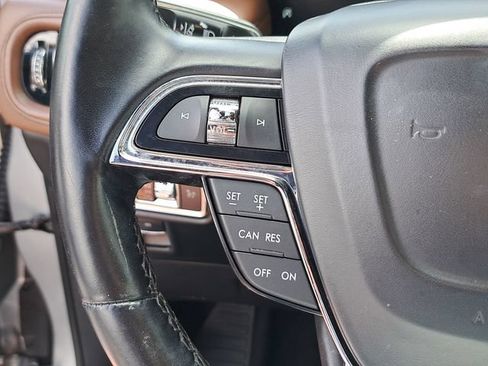 Used 2022 Lincoln Nautilus Reserve FWD image 28