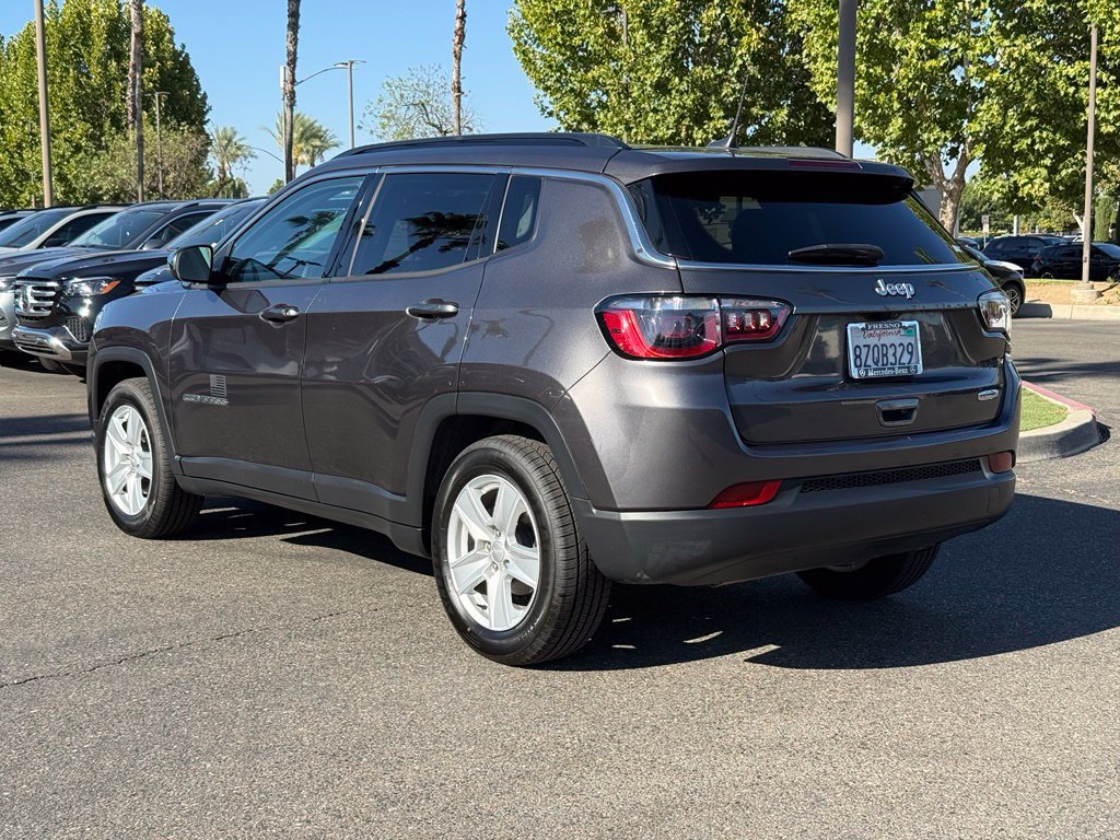 Used 2022 Jeep Compass Latitude w/ Convenience Group FWD image 6