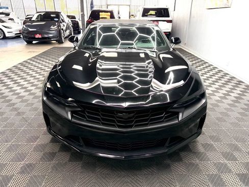 Used 2023 Chevrolet Camaro LT RWD image 6