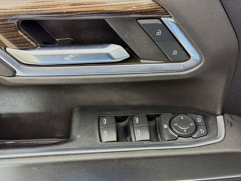 Used 2024 Chevrolet Silverado 2500 LT image 27