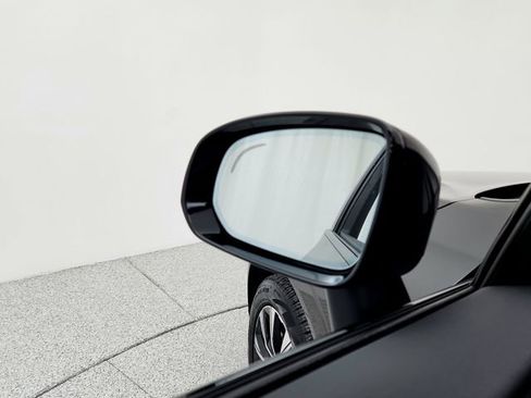 Certified 2025 Volvo XC60 B5 Plus image 23