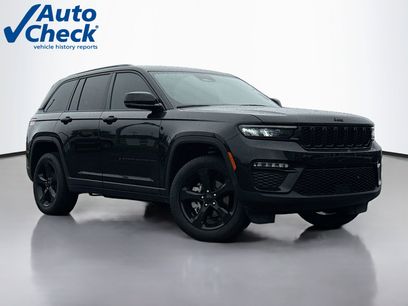 Used 2024 Jeep Grand Cherokee Limited w/ Black Appearance Package