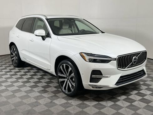 Certified 2023 Volvo XC60 B5 Ultimate w/ Protection Package Premier image 2