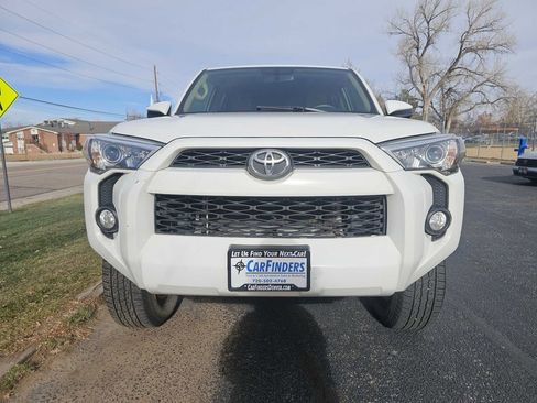 Used 2016 Toyota 4Runner SR5 image 8