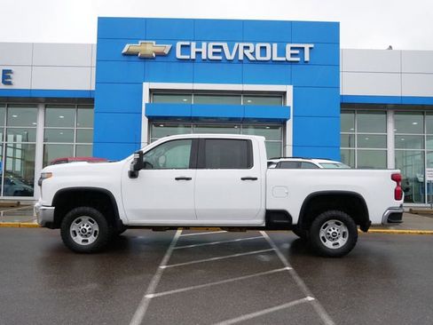 Used 2021 Chevrolet Silverado 2500 W/T w/ WT Convenience Package image 4