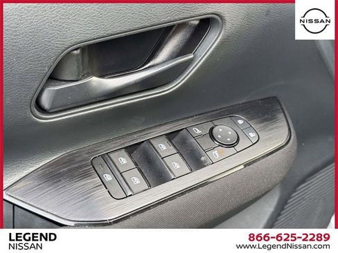 Used 2025 Nissan Kicks S image 15