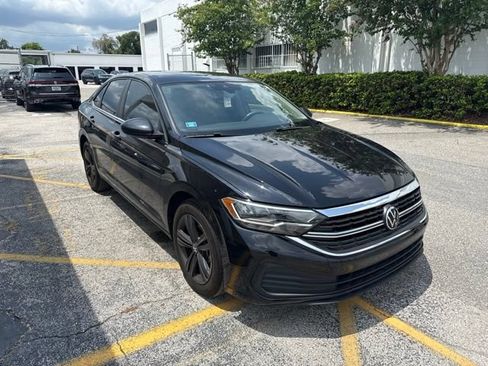 Used 2024 Volkswagen Jetta SE FWD image 5