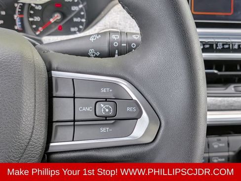 Certified 2025 Jeep Compass Latitude AWD/4WD image 24