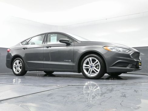 Used 2018 Ford Fusion S image 44