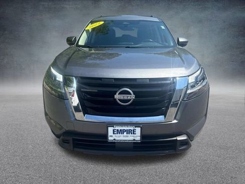 Used 2022 Nissan Pathfinder SV image 10
