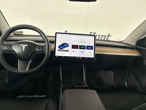 Used 2020 Tesla Model 3 Long Range image 16