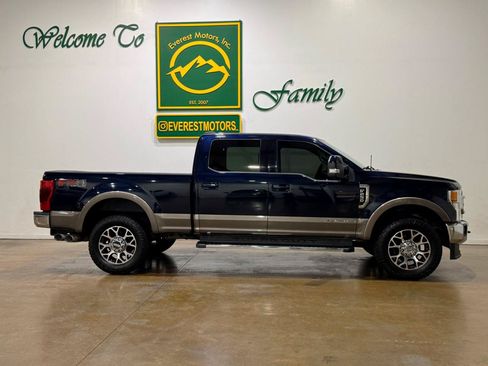 Used 2021 Ford F250 Lariat w/ Lariat Ultimate Package AWD/4WD image 2