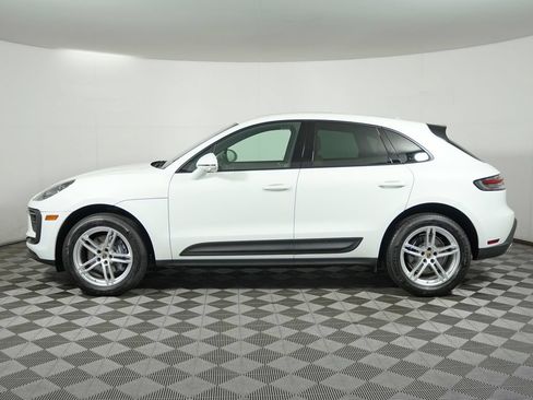 Certified 2025 Porsche Macan w/ Premium Package Plus AWD/4WD image 2