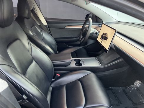 Used 2023 Tesla Model 3 Standard Range image 20