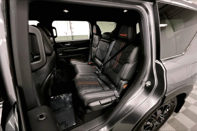 Used 2025 Nissan Armada PRO-4X AWD/4WD image 24