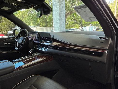 Used 2021 Cadillac Escalade ESV Premium Luxury RWD image 35